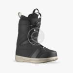 Snowboarding boots